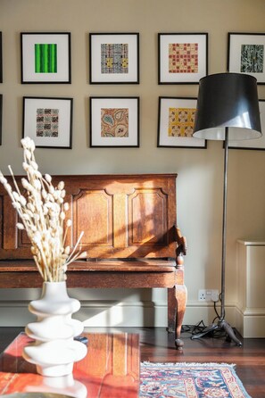 Living area - Urban Chic penthouse in Covent Garden (London)