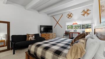Condo (2 Bedrooms) | Property amenity