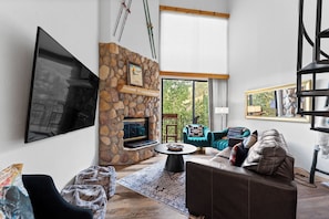 Condo (2 Bedrooms) | Front of property - She313c2 (Copper Mountain)