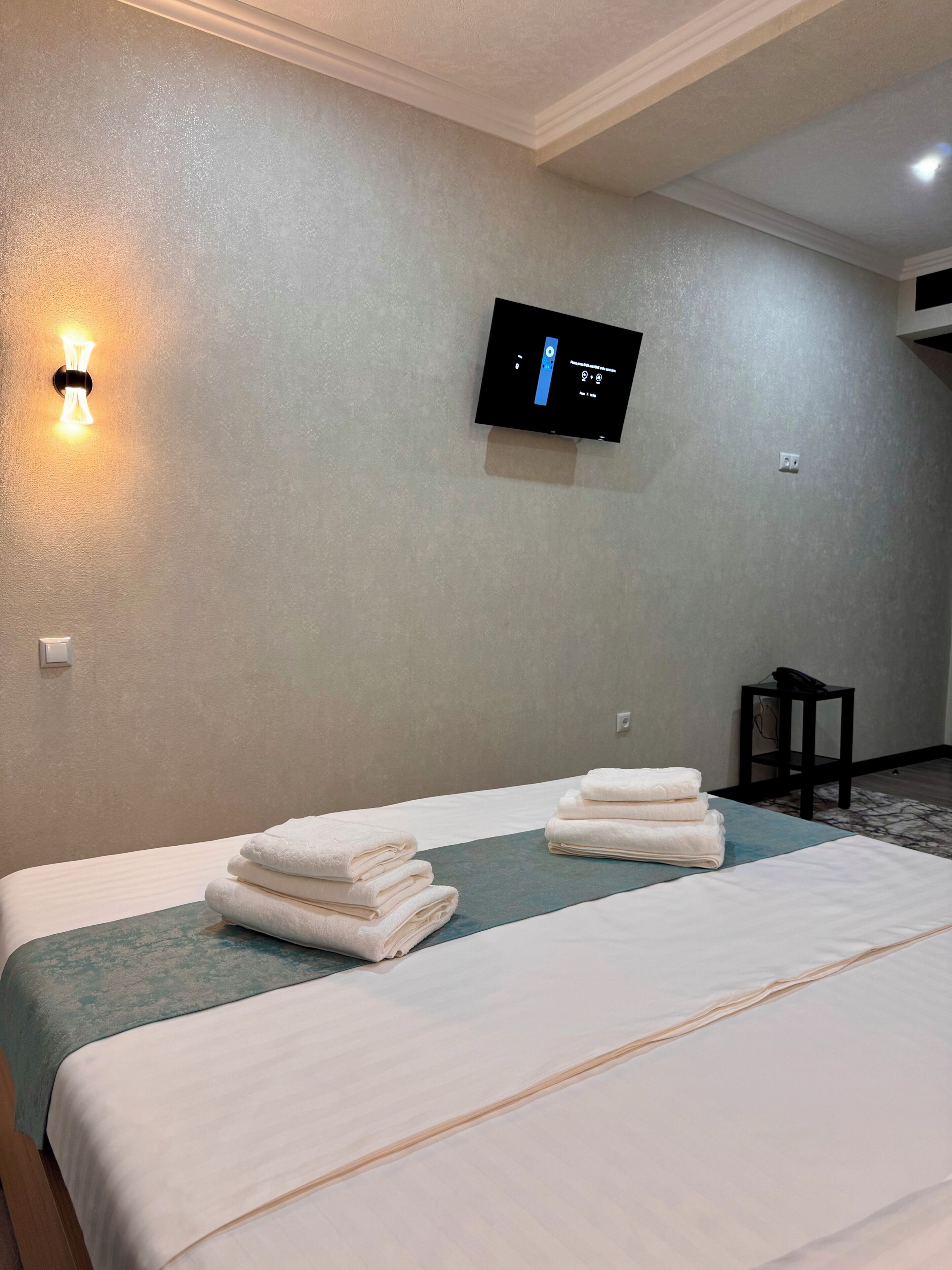 Deluxe Δίκλινο Δωμάτιο (Double) | Χώρος εργασίας για λάπτοπ, κουρτίνες συσκότισης, σίδερο/σιδερώστρα 