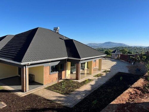 Elegant 4-bedroom bungalow in Blantyre Malawi - The Cozy Nook