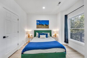 Iron/ironing board, travel crib, WiFi, bed sheets