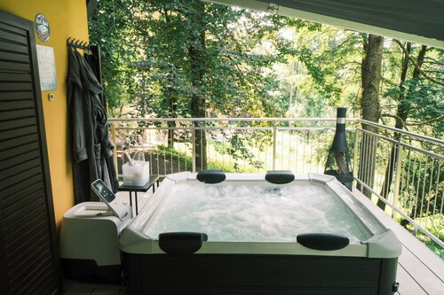Waldresidenz Deluxe - relaxation in nature in the whirlpool and sauna