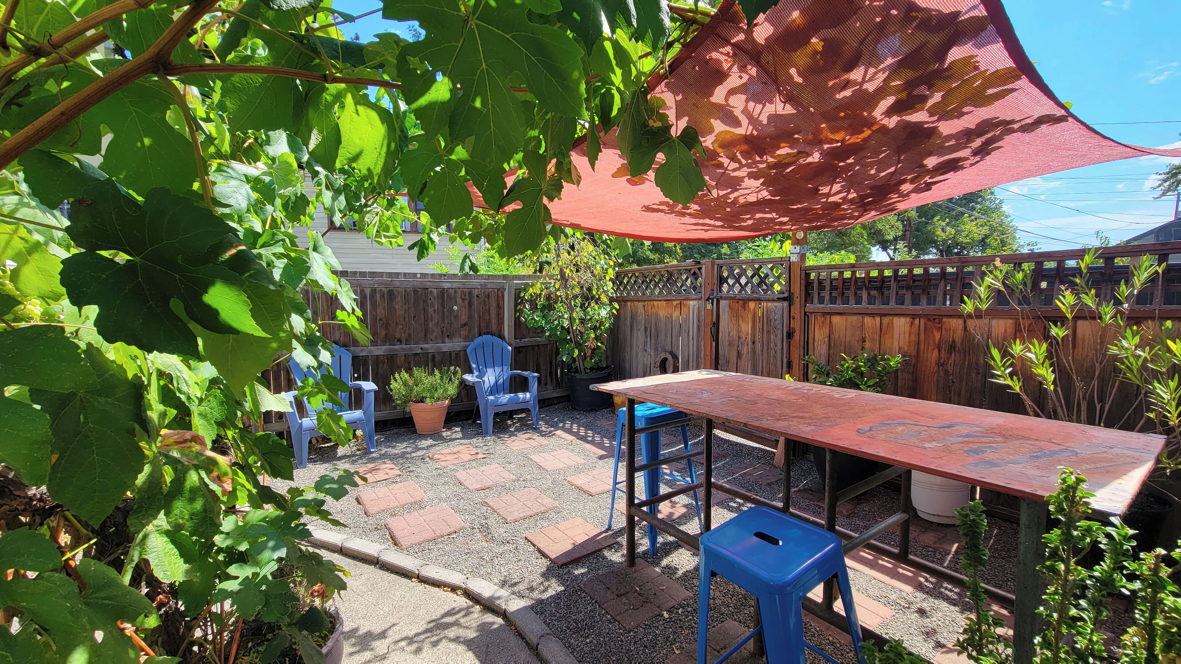 Studio, 1 Queen Bed, Kitchenette | Terrace/patio