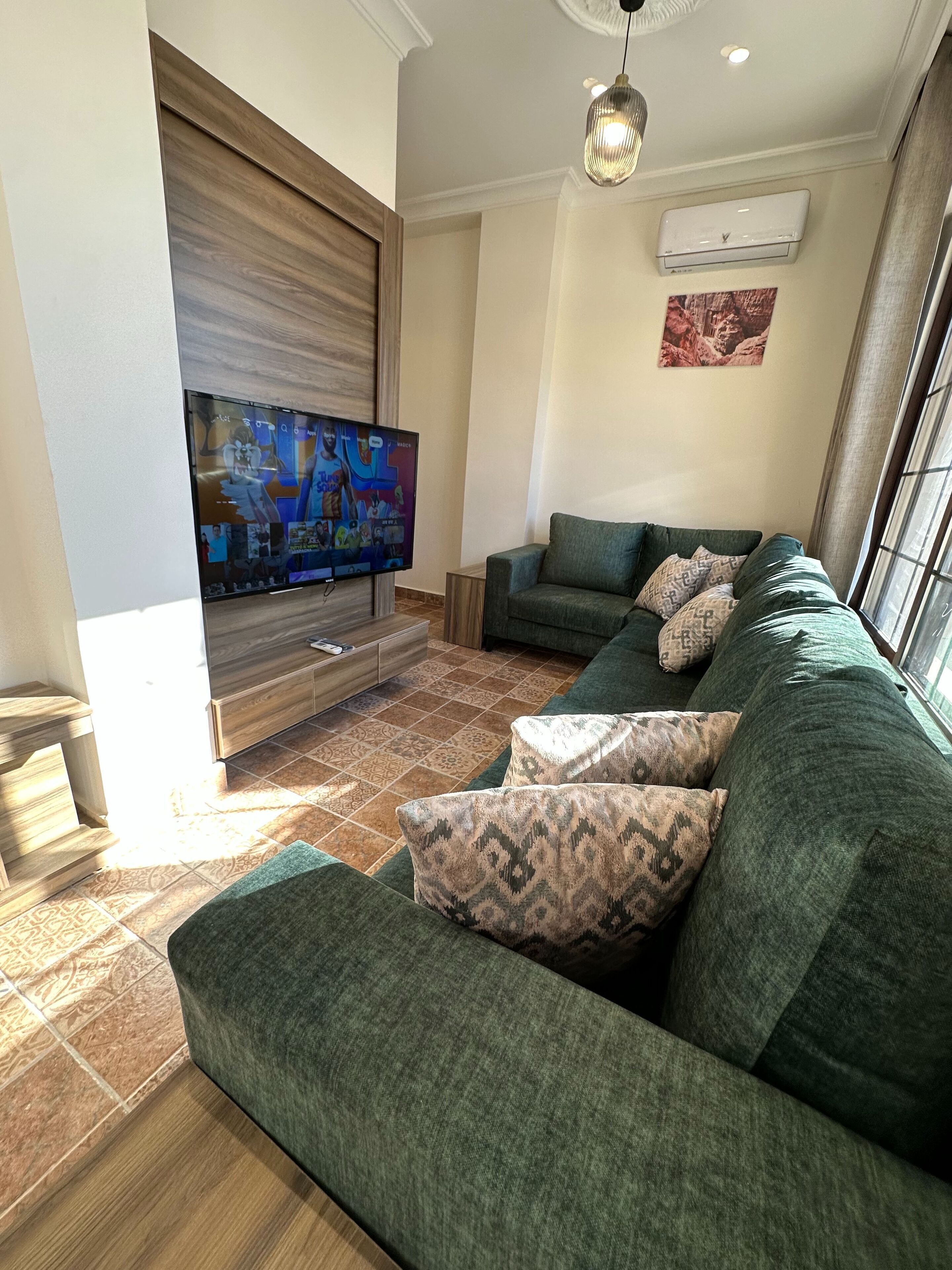 Apartment, 1 Bedroom, Accessible, Smoking | Living area