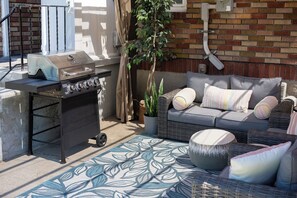 Terrace/patio - Rare 2 King Beds - Comfort Stay in Prime Location (Spokane)