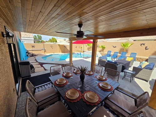 Everything NEW!! - FREE Heated Pool - High-Speed Wifi - Spring Training