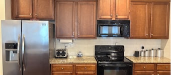 Game Day Getaway – Sleeps 10 Plus - 20 Minutes from Bryant-Denny Stadium