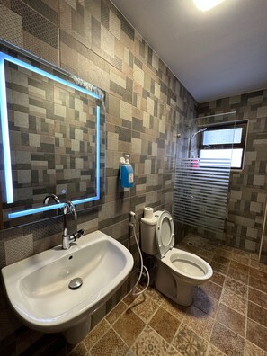 Apartment, 1 Bedroom, Accessible, Smoking | Bathroom - 10 Antica Jabal Al Lweibdeh (Amman)