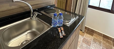 Apartment, 1 Bedroom, Accessible, Smoking | Private kitchen