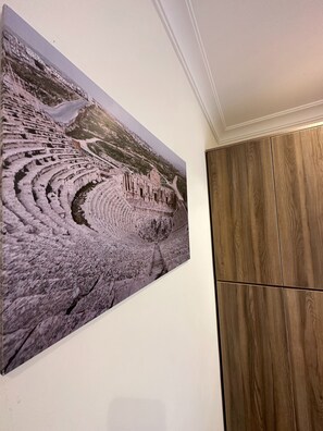 Apartment, 1 Bedroom, Accessible, Smoking | Interior detail