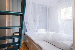 1 bedroom, Internet, bed sheets