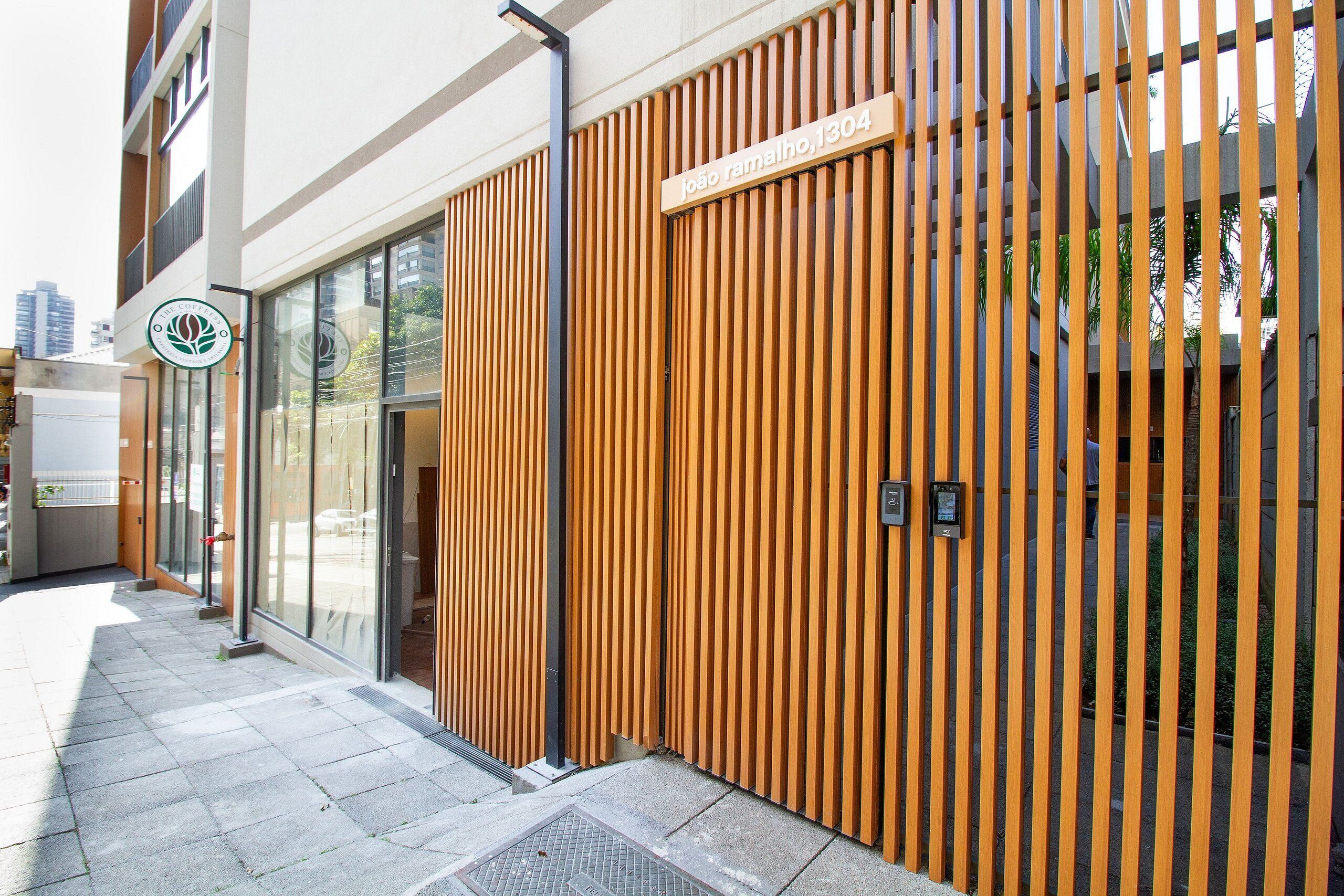 Apartamento conforto | Detalhe da fachada