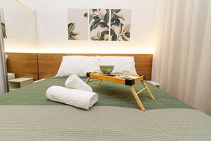 Comfort Apartment | Select Comfort beds, desk, free WiFi