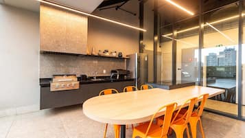 Apartamento conforto | Cozinha privada | Mesas de jantar