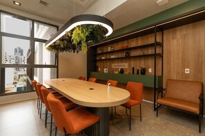 Comfort Apartment | Dining - Ape C AR piscina e academia prox Allianz (São Paulo)