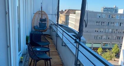 Modernes City Apartment in Essen mit Balkon