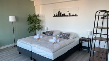 1 bedroom, Internet, bed sheets