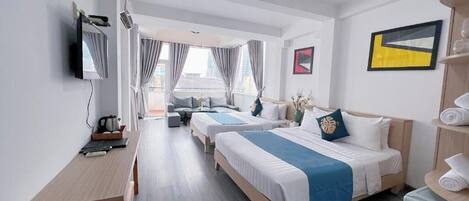 Iron/ironing board, free WiFi