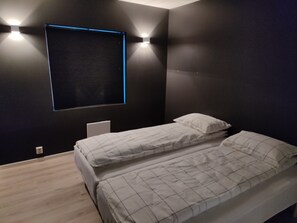 3 Schlafzimmer, BĂŒgeleisen/BĂŒgelbrett, WLAN, BettwĂ€sche