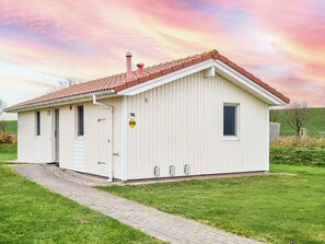 Exterior - 4 Star Holiday Home in Friedrichkoog (Friedrichskoog)
