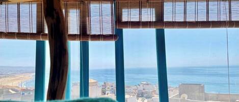 Kamar Triple, balkon, pemandangan samudra | Wi-Fi gratis