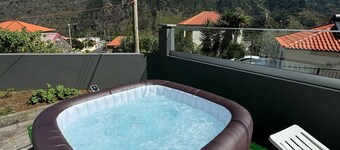 Holiday home with games and entertainment room
