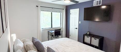 1 bedroom, desk, iron/ironing board, free WiFi