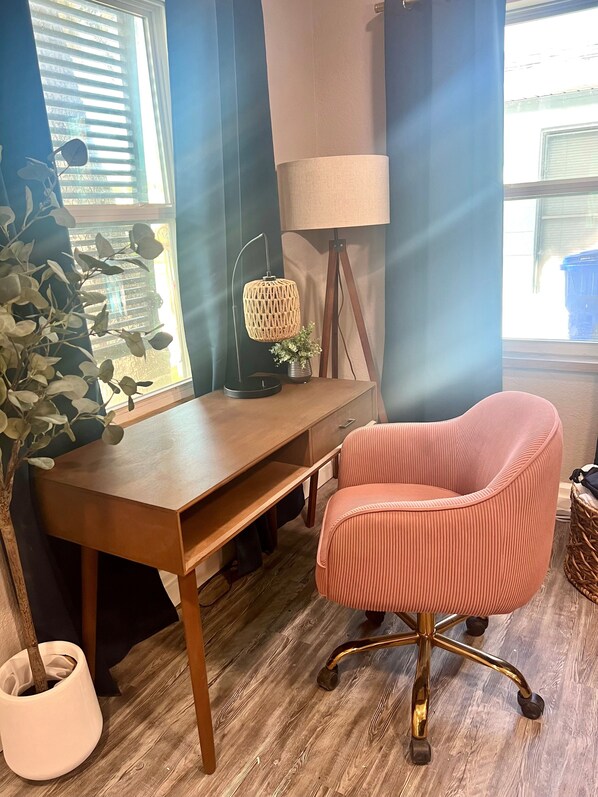 المنشأة من الداخل