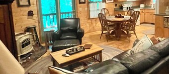 Escape to the Beautiful Cool Mountains of North Ga Beautifully decorated