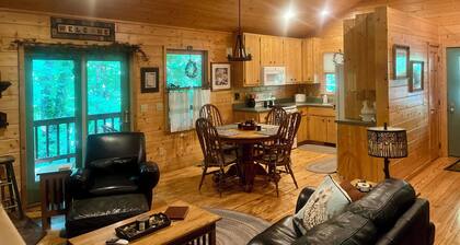 Escape to the Beautiful Cool Mountains of North Ga Beautifully decorated