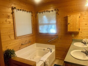 Shower, jetted tub, hair dryer, towels