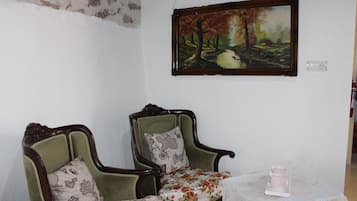 Family Room | Desk