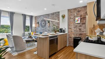 Microwave, oven, stovetop, dishwasher