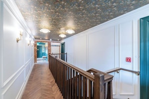 Hallway - The Francis Hotel & Suites (Kennett Square)