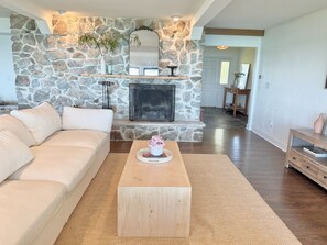 Smart TV, fireplace, music library