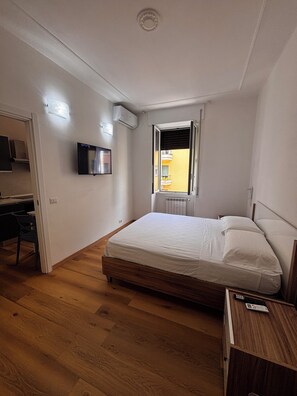 2 Schlafzimmer, Schreibtisch, Bügeleisen/Bügelbrett, kostenloses WLAN