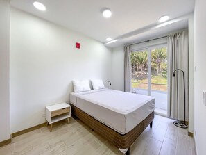 1 bedroom, desk, free WiFi, bed sheets