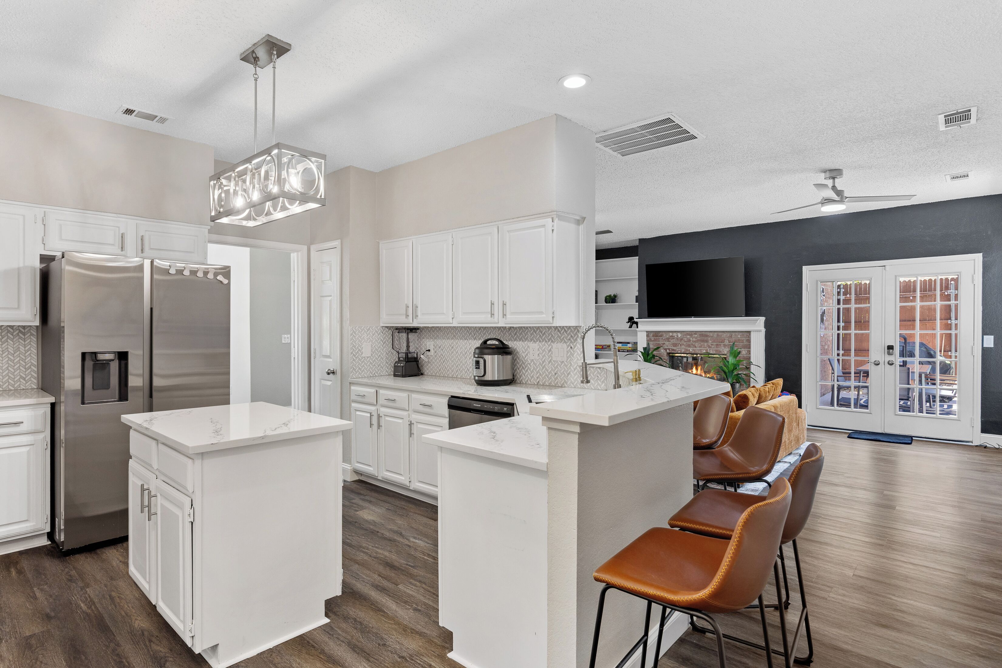 Mikrowelle, Ofen, Herdplatte, Geschirrspüler