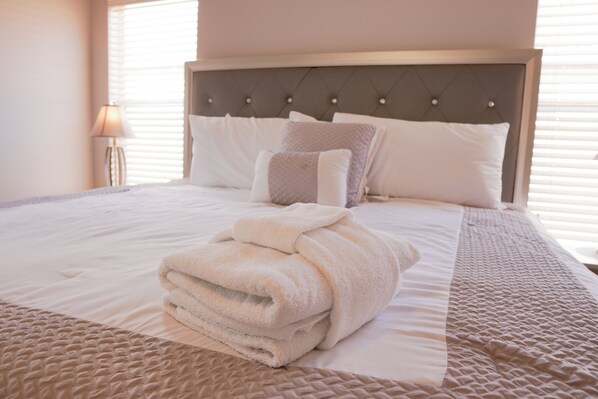 4 Schlafzimmer, Bügeleisen/Bügelbrett, kostenloses WLAN, Bettwäsche