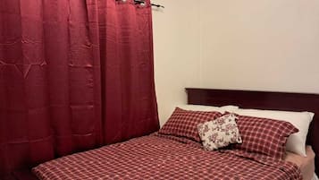 Iron/ironing board, Internet, bed sheets