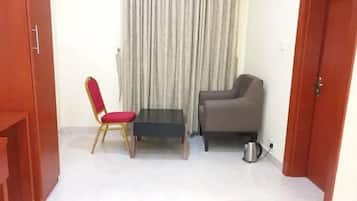 Kamar Deluks, balkon, pemandangan kota | Meja kerja, ruang kerja ramah laptop, kedap suara, dan Wi-Fi gratis