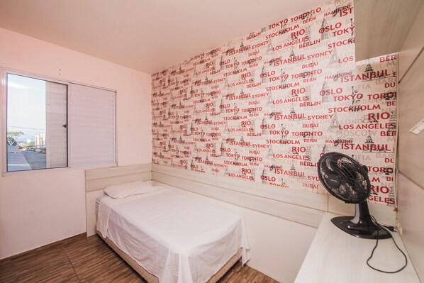 3 bedrooms, WiFi, bed sheets