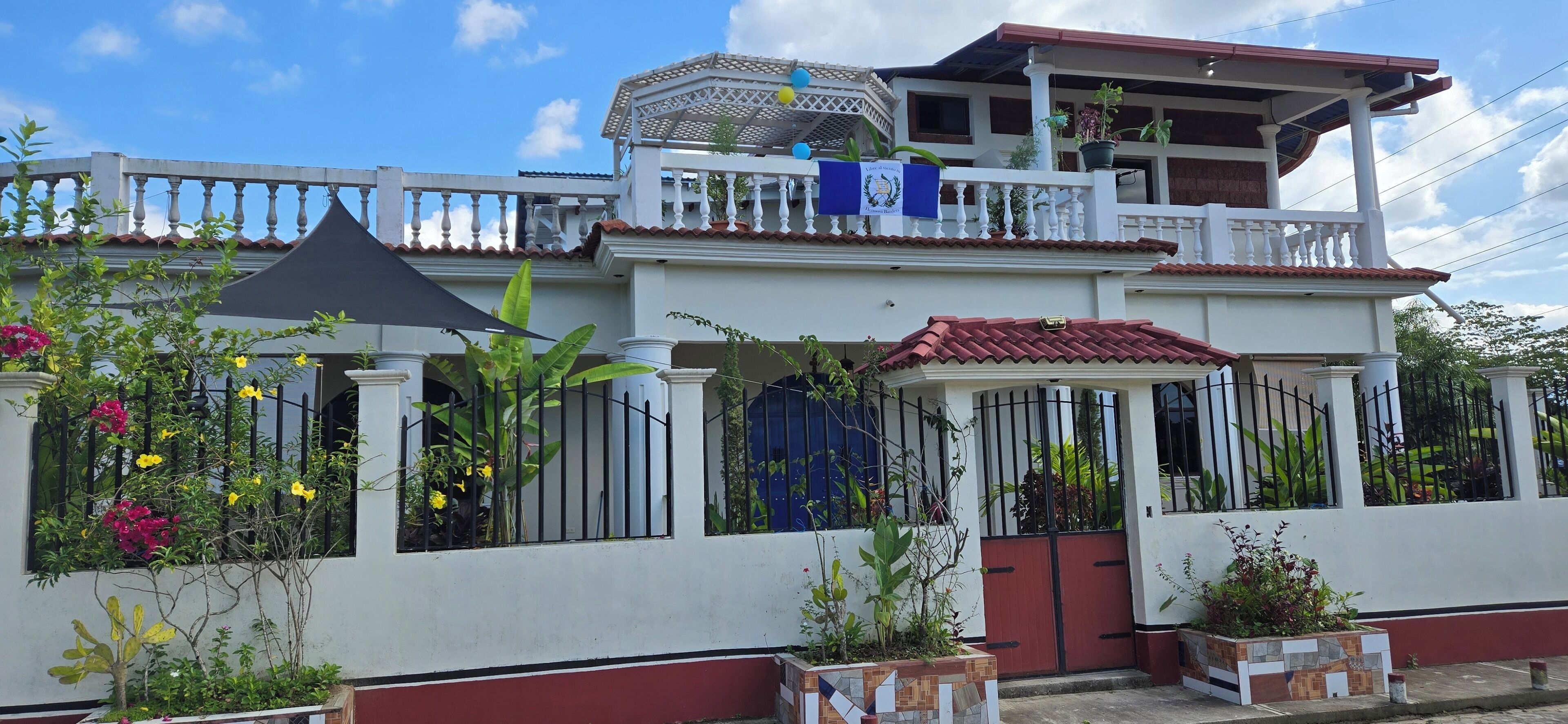 Fachada de la propiedad