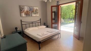 5 Schlafzimmer, BĂŒgeleisen/BĂŒgelbrett, WLAN, BettwĂ€sche