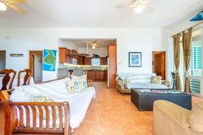 Interior - Eco friendly beachfront oasis (Rincón)