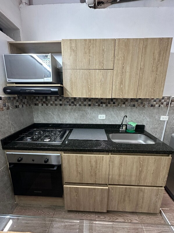 Microwave, oven