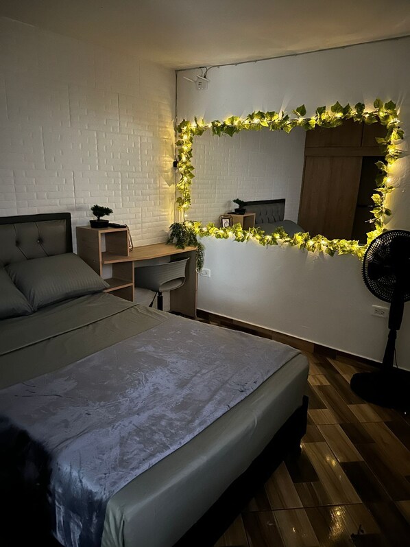 1 bedroom, iron/ironing board, internet, bed sheets