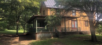 Gorgeous Timber Frame Home in Ashfield - 4 bedrooms, 3 bathrooms and Sauna