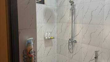 Comfort Apartment, City View | Bathroom | Slippers